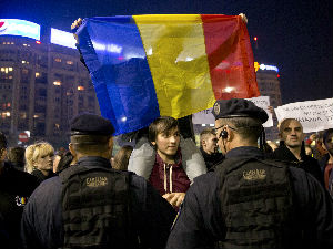 Букурешт, грађани траже оставку Понте
