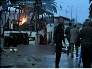 Напад на војни аутобус у Тунису, 14 жртава, проглашено ванредно стање