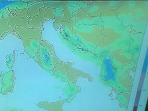 Бура у Тирани због временске прогнозе: Косово је део Србије