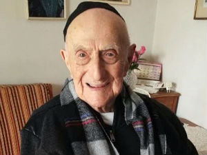 Израелац који је преживео холокауст најстарији мушкарац на свету?