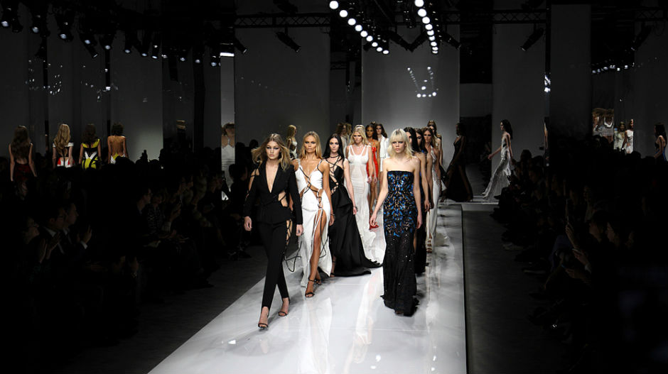 Ирина и „Версаће“ отворили Недељу високе моде у Паризу