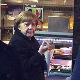 Помфрит за огладнелу Ангелу Меркел