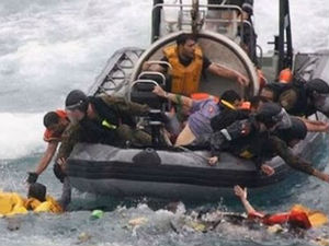 Потонуо чамац у Индији, 18 мртвих