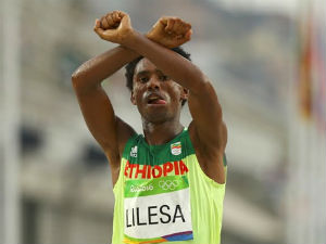 Власти Етиопије: Маратонац Лилеса биће дочекан као херој