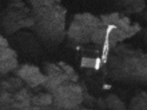 Сателит пронашао сонду „Филе“ у мрачној пукотини на комети!