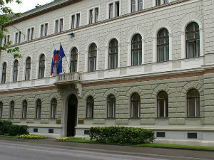 Словенија смањила порез на плате, повећала на добит
