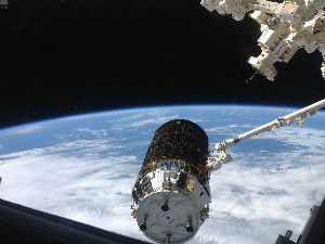 Јапан послао летелицу на Међународну свемирску станицу