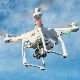 Више од 100 људи у Србији легално управља дроновима