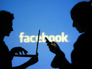 Немачка, „Фејсбук“ кренуо у борбу против лажних вести