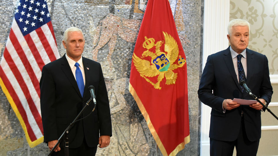 Гаф црногорског премијера Марковића – Клинтон уместо „Хилтон“