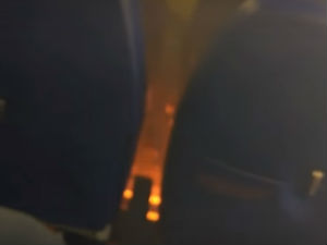 Пожар у авиону изазвао пуњач за таблет