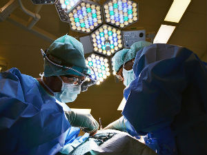 Лекари у Бањалуци уклонили тумор тежак 30 килограма