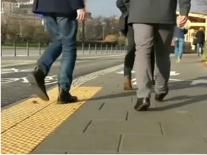Тротоари од „еколошког бетона“ пречишћавају ваздух у Варшави