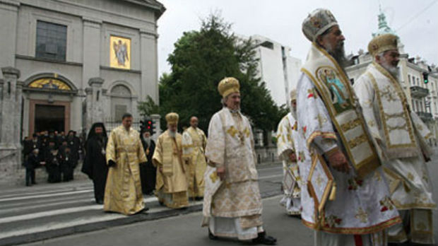 СПЦ позива патријарха Вартоломеја да ревидира одлуку о украјинској цркви