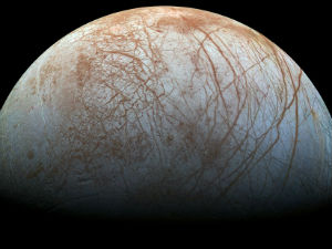 Со на „Европи“ и испод „Европе“ – натријум-хлорид на Јупитеровом сателиту