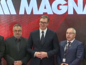Vučić: &#34;Magna&#34; samo u Aleksincu zapošljava 800 radnika