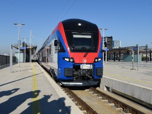 Srbiji predat prvi Štadlerov brzi voz; Vučić: Brze pruge i moderni vozovi nova slika Srbije