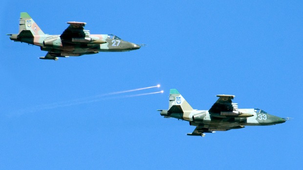 Украјина симулира ваздушне нападе, Су-24 и Су-25 гађали мете