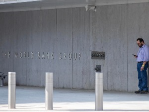 Svetska banka: Privredni pad Ukrajine iznosiće 45 odsto ove godine