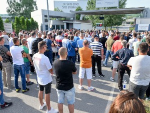 Pred radnicima &#34;Fijata&#34; dve ponude, u ponedeljak počinje izjašnjavanje