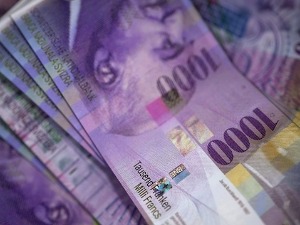 Švajcarac jači od evra – da li se sada isplati štedeti u toj valuti