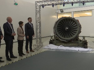 Nemci poklonili avio-motor od pet tona, Vazduhoplovna akademija širi obuku i znanje