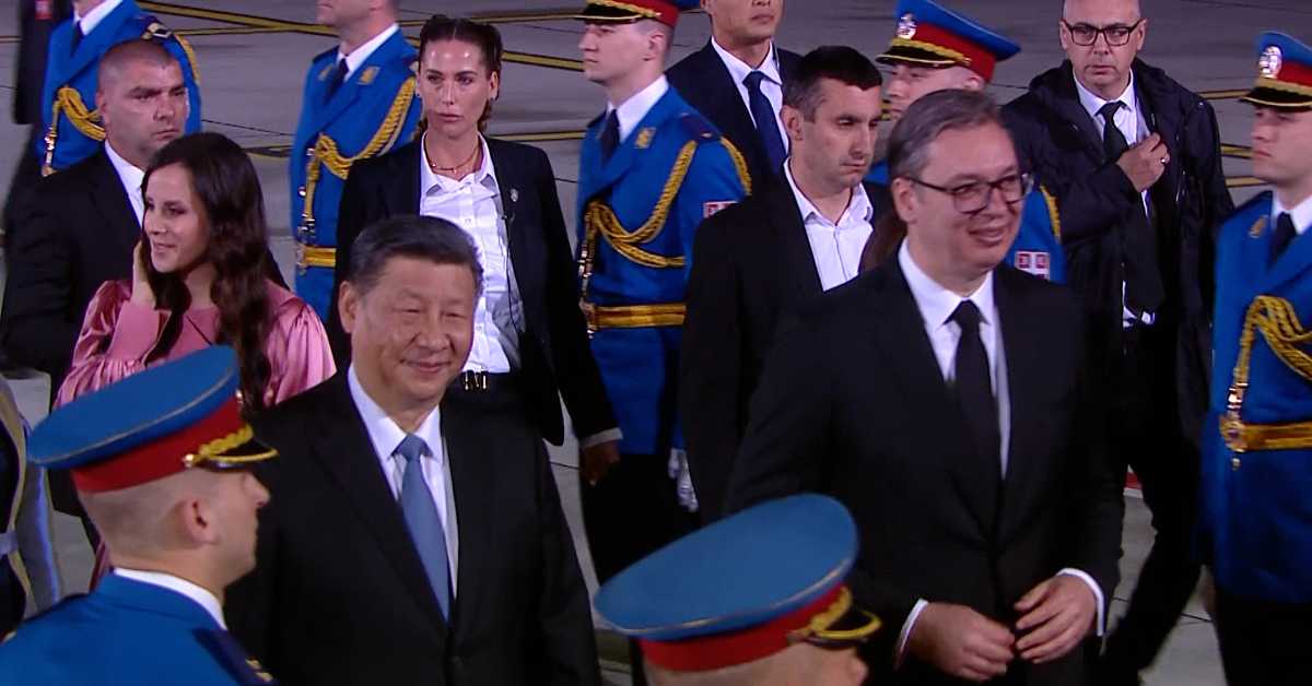 Кинески председник Си Ђинпинг стигао у Београд