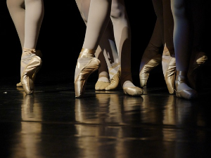 Сценска музика – Одломци из балета „Скарамуш” Јана Сибелијуса   