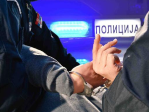 У комбију пронађено 36 миграната, ухапшени осумњичени за кријумчарење људи