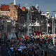 Десетине хиљаде људи на климатском протесту у Амстердаму, међу учесницима и Грета Тунберг