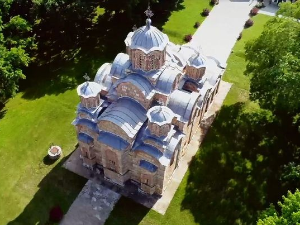 Јутарњи програм из три студија