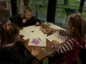 Мали дивови из љубичастог света