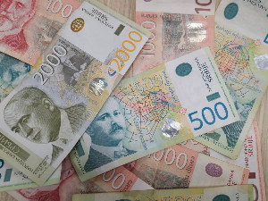 Просечна плата у септембру 85.066 динара – највећа на Старом граду, најмања у Бојнику