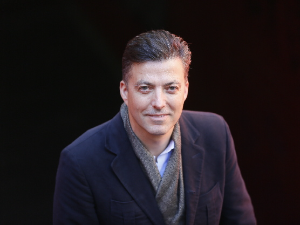 Александар Грунауер, рођен у Швајцарској, живи у Србији