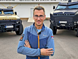 Ексклузивни тест два специјална домаћа теренца