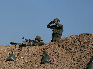 Израелска војска наставила борбене операције против Хамаса,  ваздушни и артиљеријски удари широм Газе