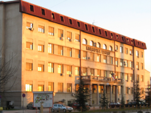УКЦ Ниш: Једна пацијенткиња због потреса мозга задржана у болници
