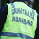 Саобраћајни полицајац оборен када је покушао да заустави возило са папирним таблицама