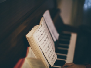 Десет година од смрти Џона Тавенера