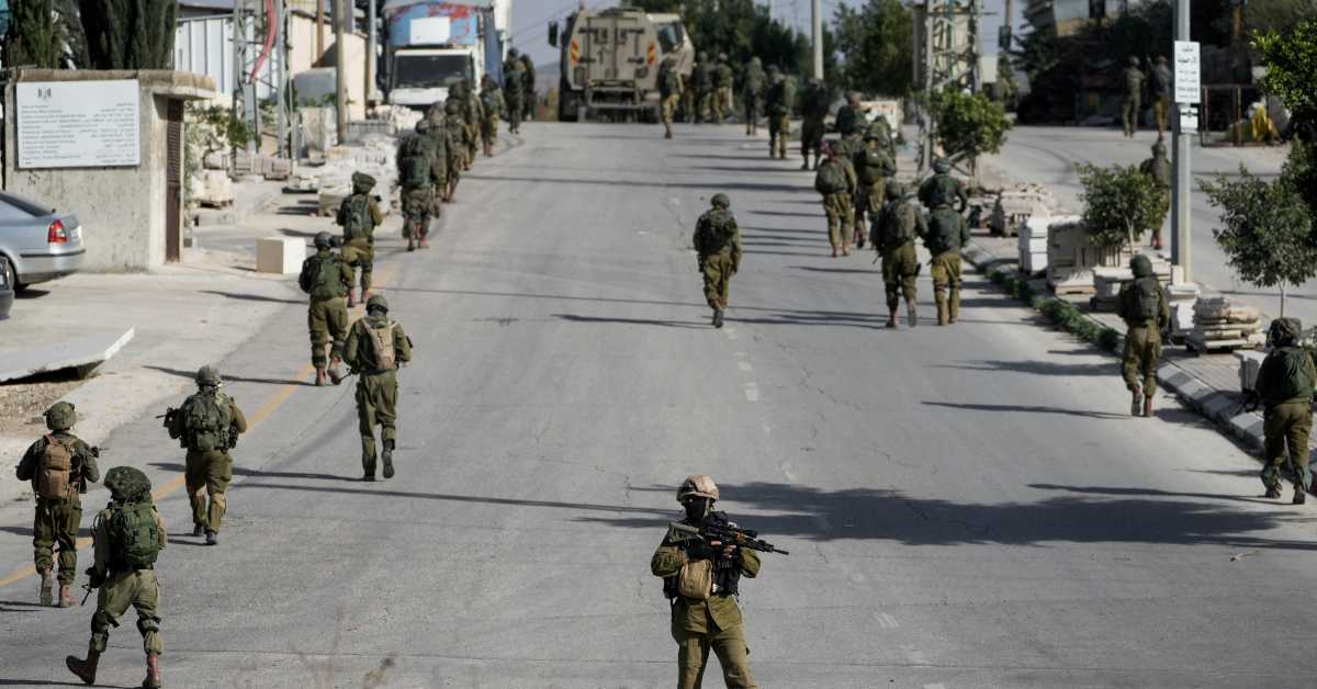 Отворен прелаз Карем Шалом за доставу помоћи у Газу; Израел грешком убио тројицу талаца