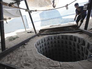 Гардијан: Ако Израел потопи Хамасове тунеле морском водом стаје живот у Гази 
