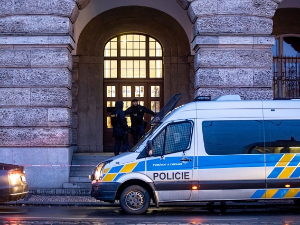 Полиција нашла експлозивну направу у кући нападача са Карловог универзитета