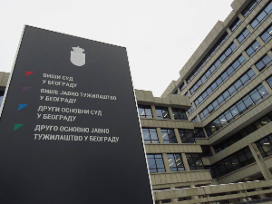 Саслушани осумњичени у вези са инцидентима испред Скупштине Града Београда