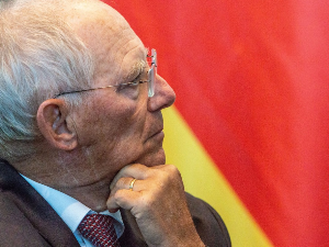 Преминуо Волфганг Шојбле