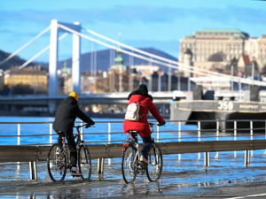 Дунав се излио у Будимпешти, највиши водостај још од 2013.