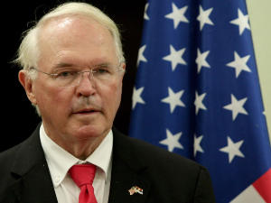 Амбасадор Хил пожелео срећну Нову годину грађанима Србије