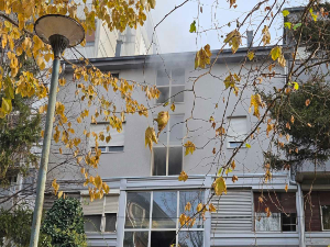 Две особе повређене у пожару у Чачку