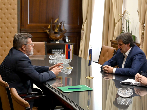 Гашић и Матић сагласни да је потребна ефикаснија брига о безбедности новинара