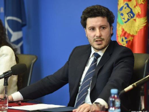 Абазовић: Коме сметају Срби у Црној Гори
