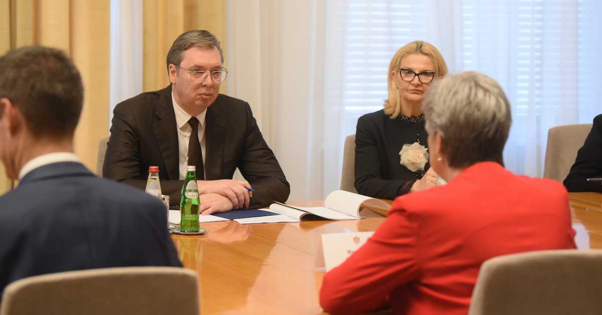 Вучић са европском комесарком за миграције (Танјуг / Милош Миливојевић) Вучић са европском комесарком за миграције